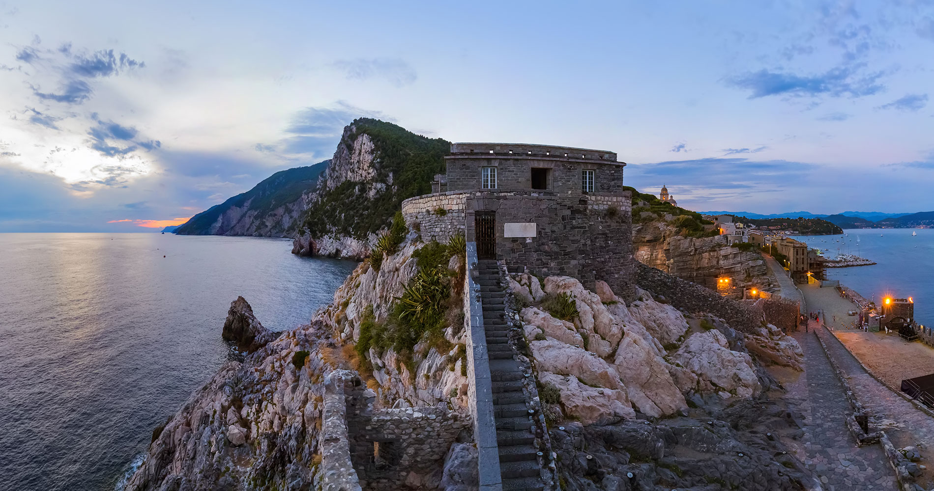 Foto di Porto Venere al tramonto