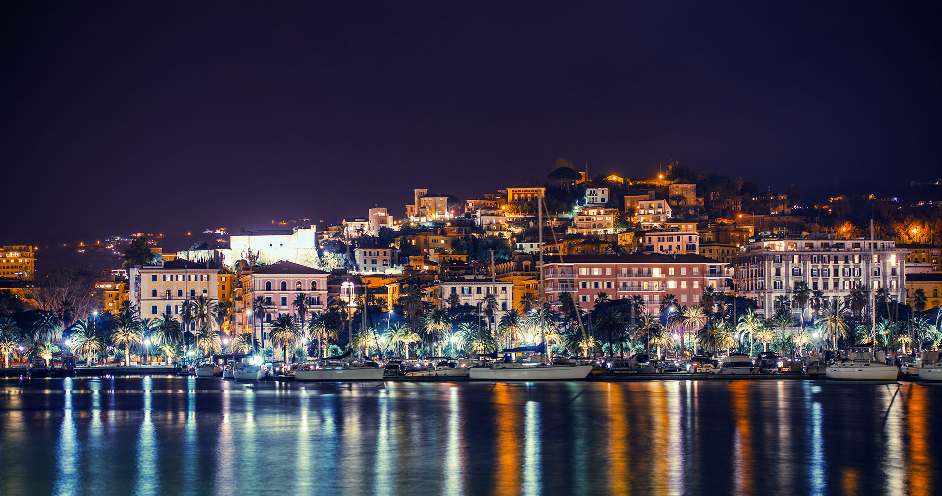 Night photo of the city of La Spezia